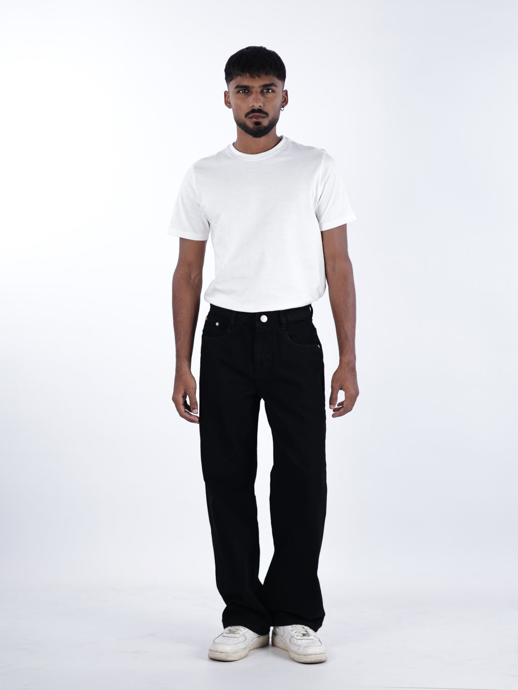 STRAIGHT FIT DENIMS | BLACK