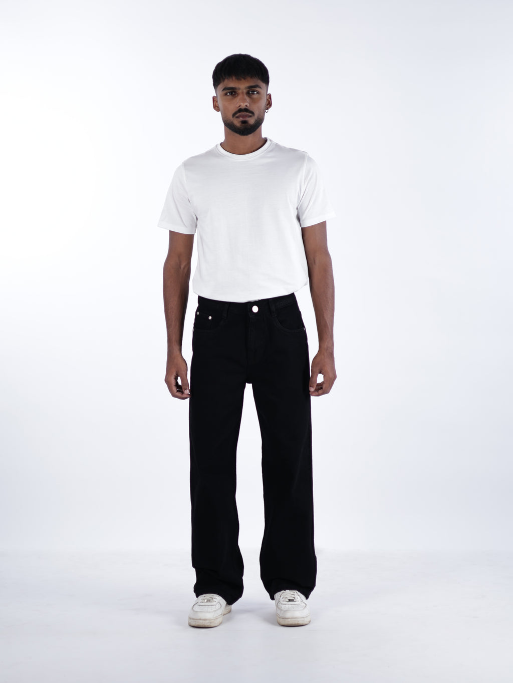 STRAIGHT FIT DENIMS | BLACK