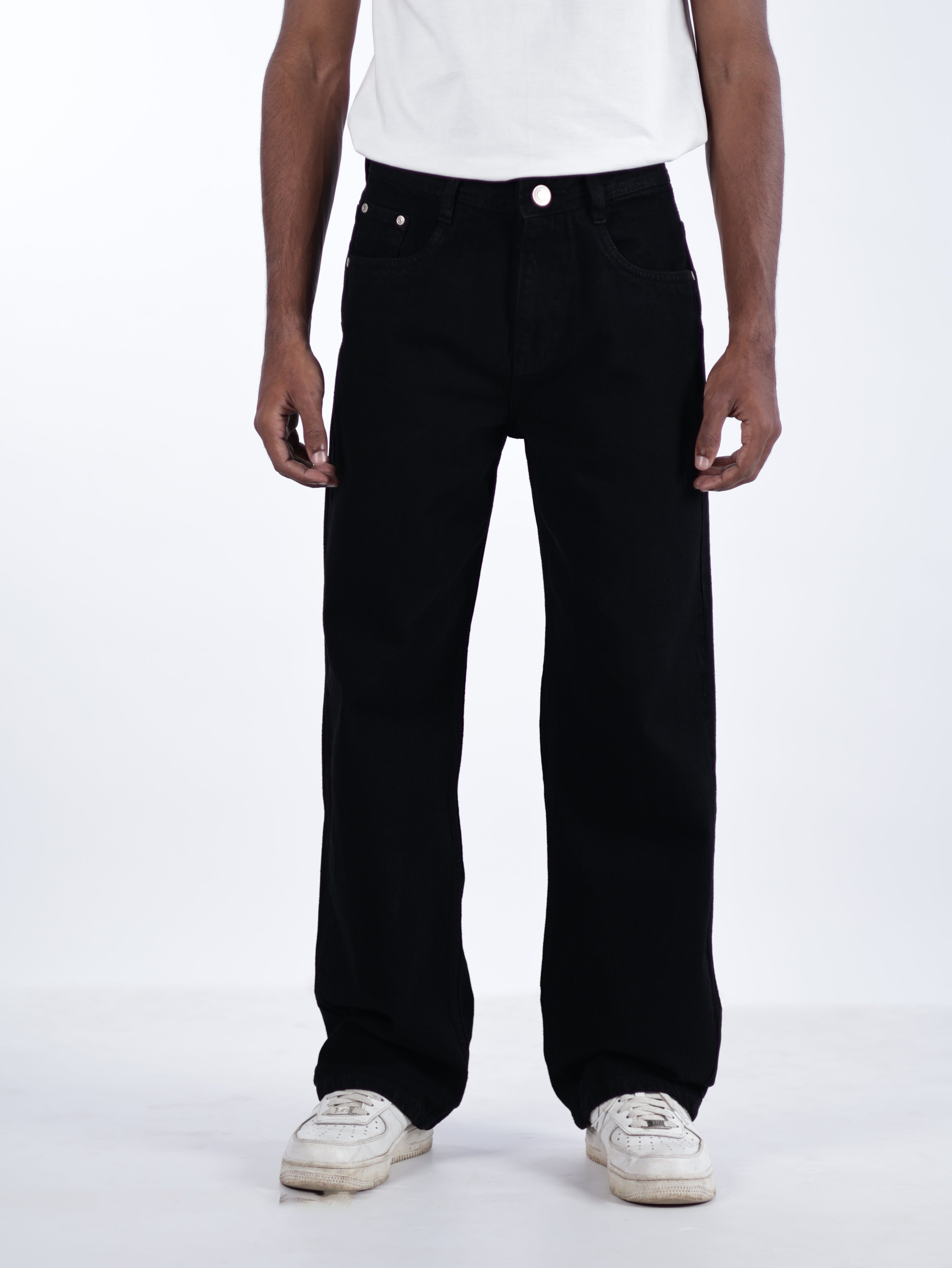 STRAIGHT FIT DENIMS | BLACK