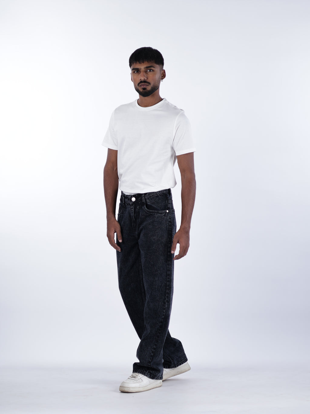 STRAIGHT FIT DENIMS | CHARCOAL