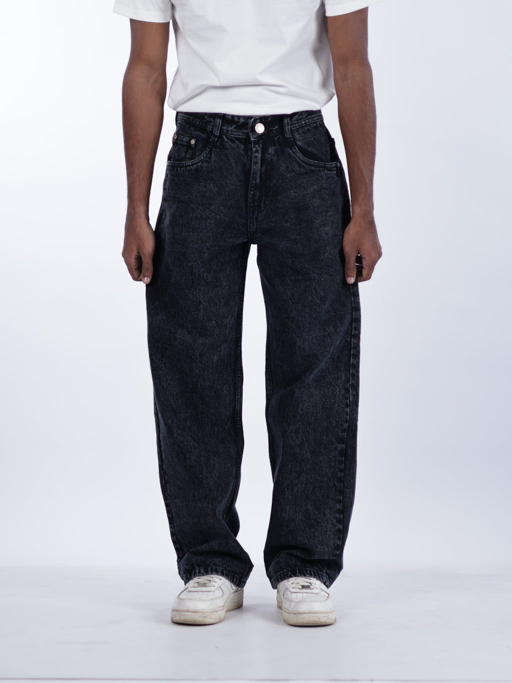 STRAIGHT FIT DENIMS | CHARCOAL