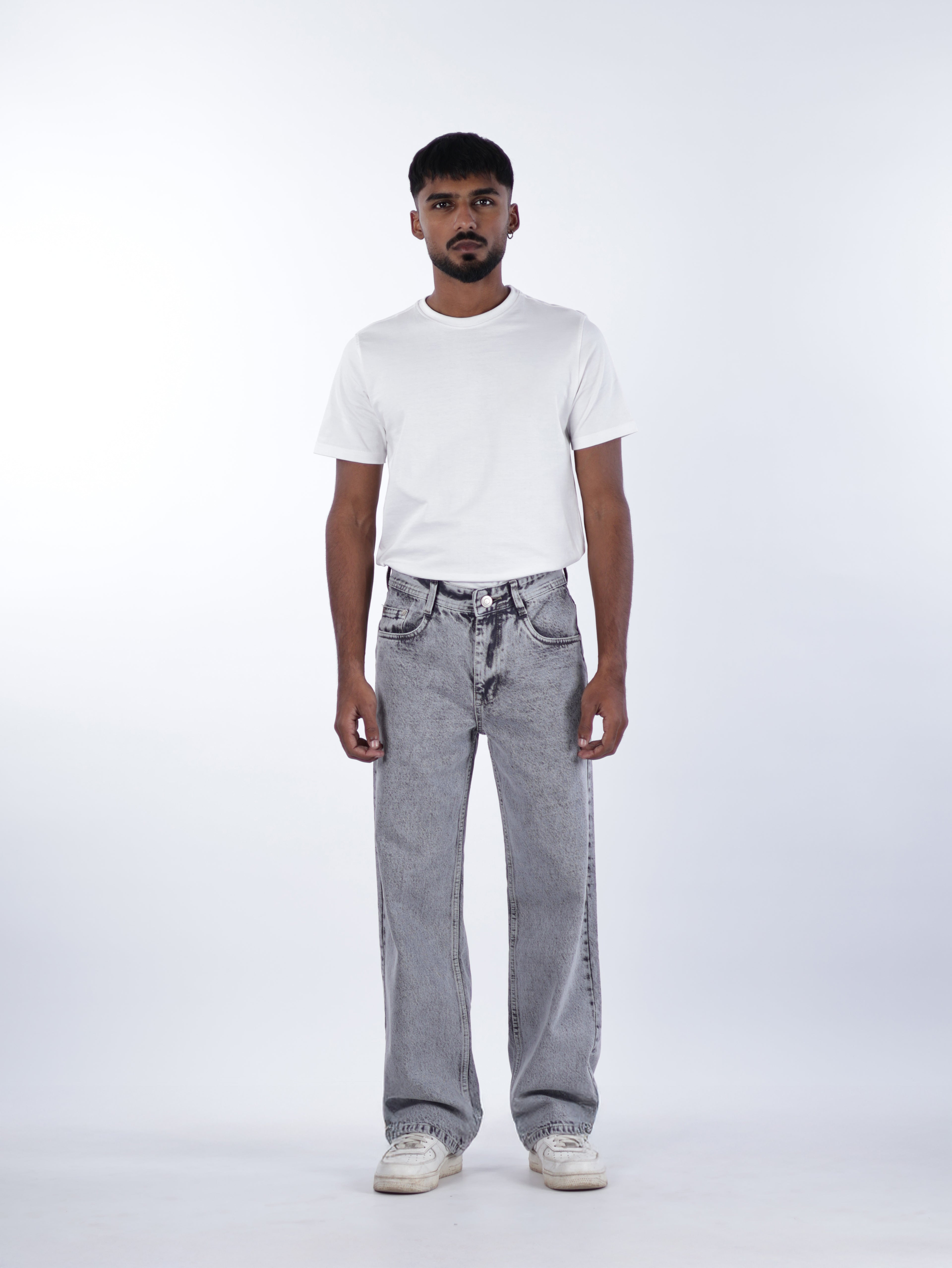 STRAIGHT FIT DENIMS | CHARCOAL GREY