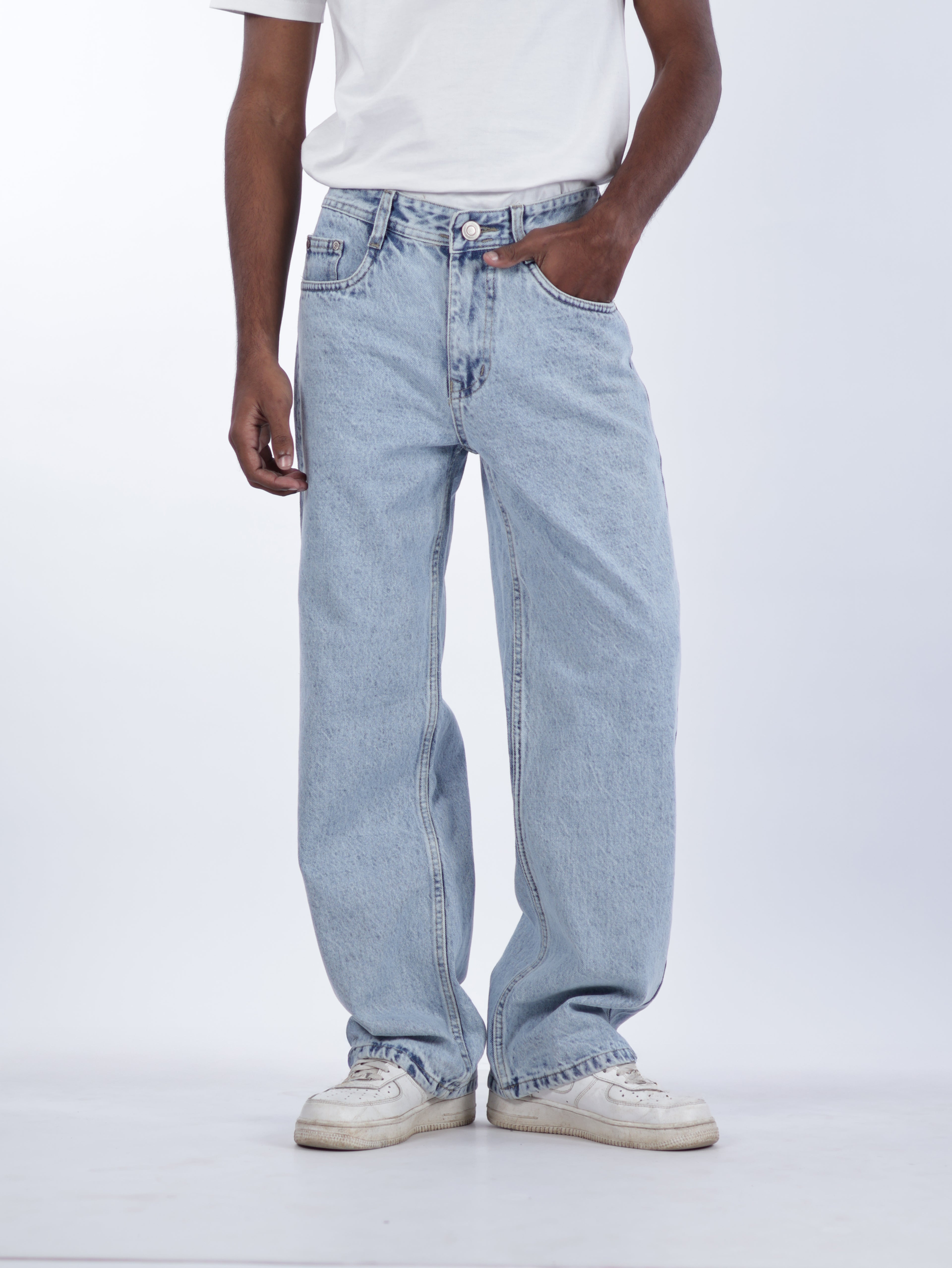 STRAIGHT FIT DENIMS | ICE BLUE