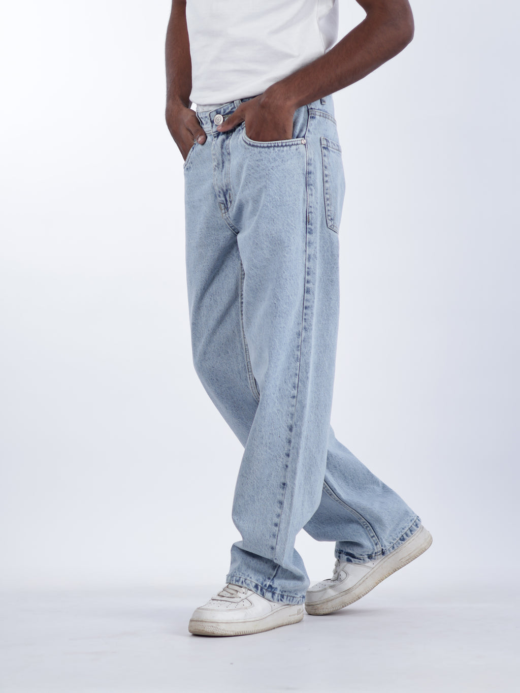 STRAIGHT FIT DENIMS | ICE BLUE