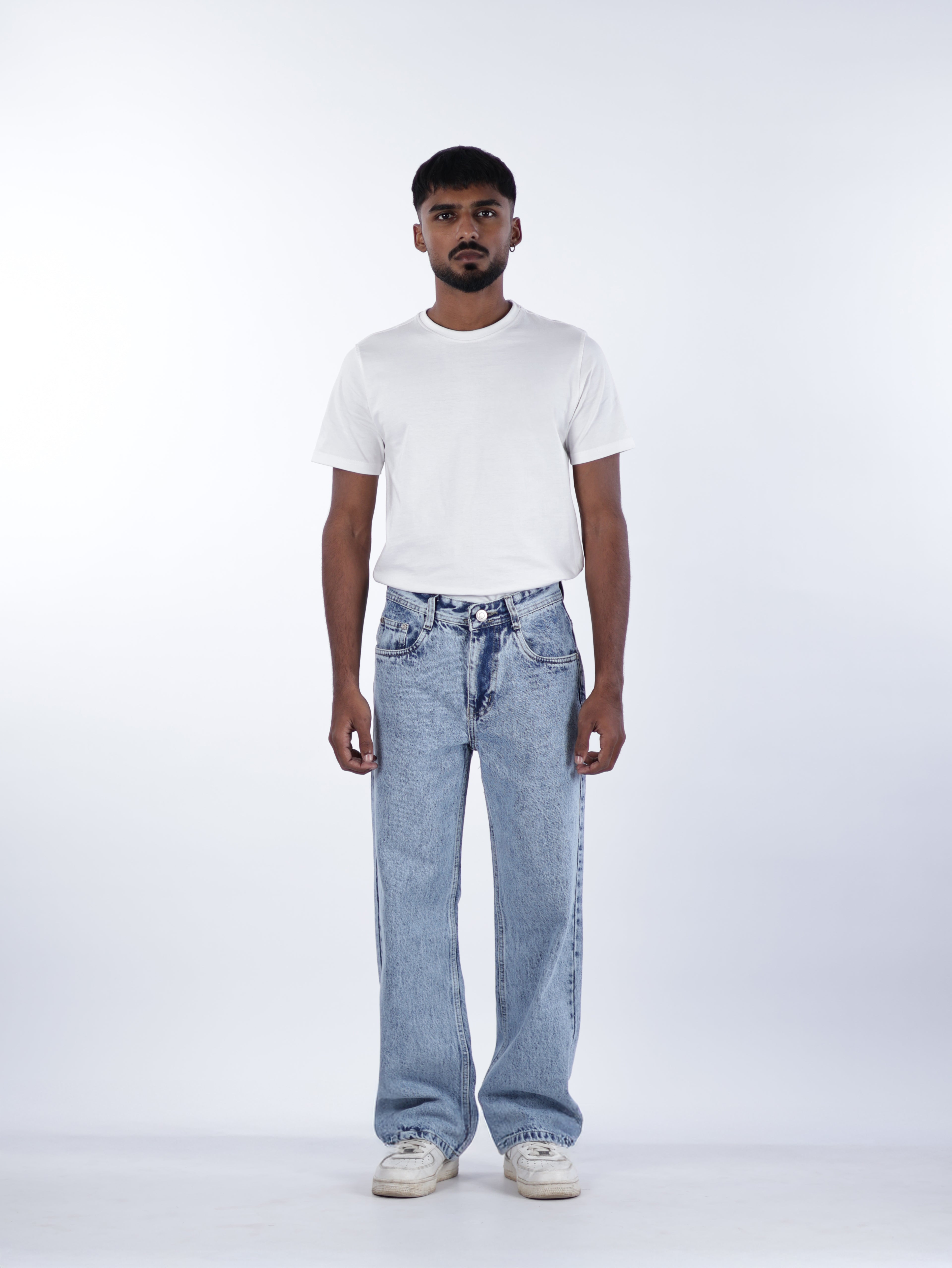 STRAIGHT FIT DENIMS | MID BLUE